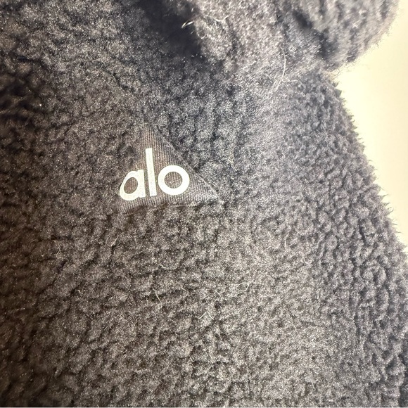 ALO Yoga Norte Black Faux Sherpa Jacket Coat Size Medium Revolve - Picture 11 of 14